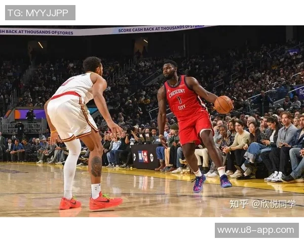 锡安上半场表现抢眼15分钟内贡献8分9板3助3断2帽展现实力