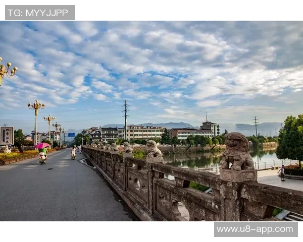 西媒报道LV与第六街老板欲收购皇马少数股权以深化合作关系